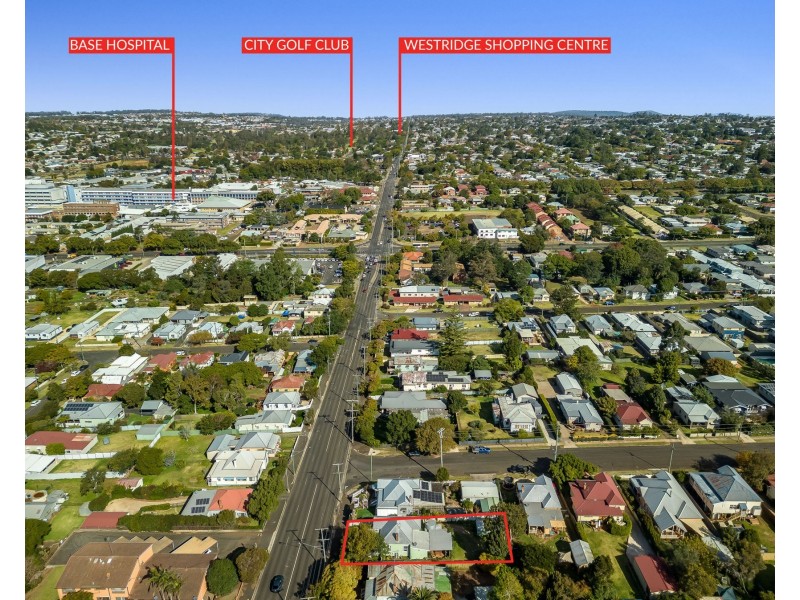 159 West Street, Newtown QLD 4350