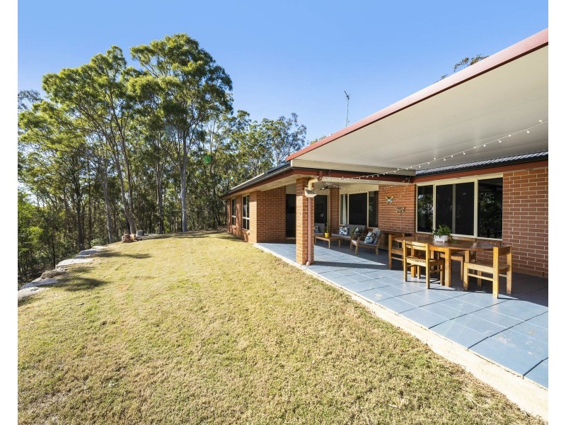 916 Blanchview Road, Silver Ridge QLD 4352