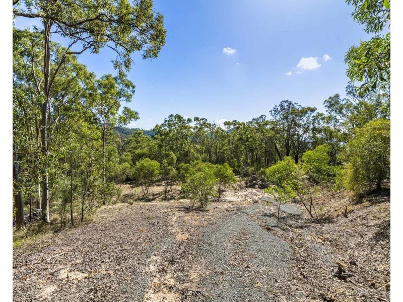 916 Blanchview Road, Silver Ridge QLD 4352