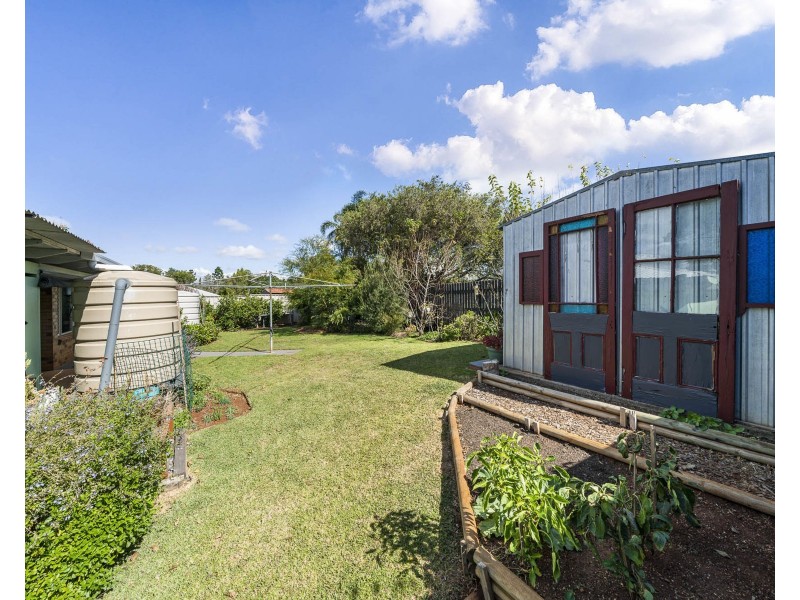 283 Greenwattle Street, Cranley QLD 4350