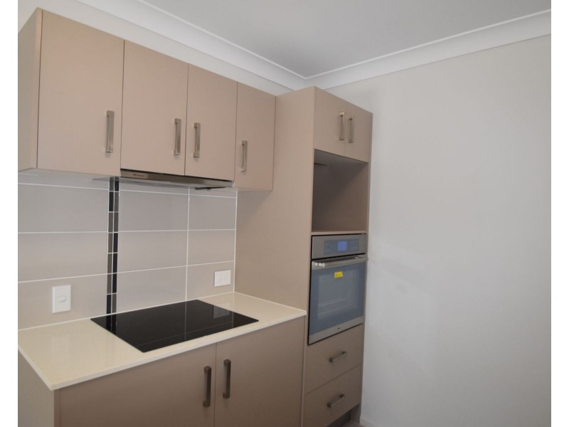 9/8 Link Street, North Toowoomba QLD 4350