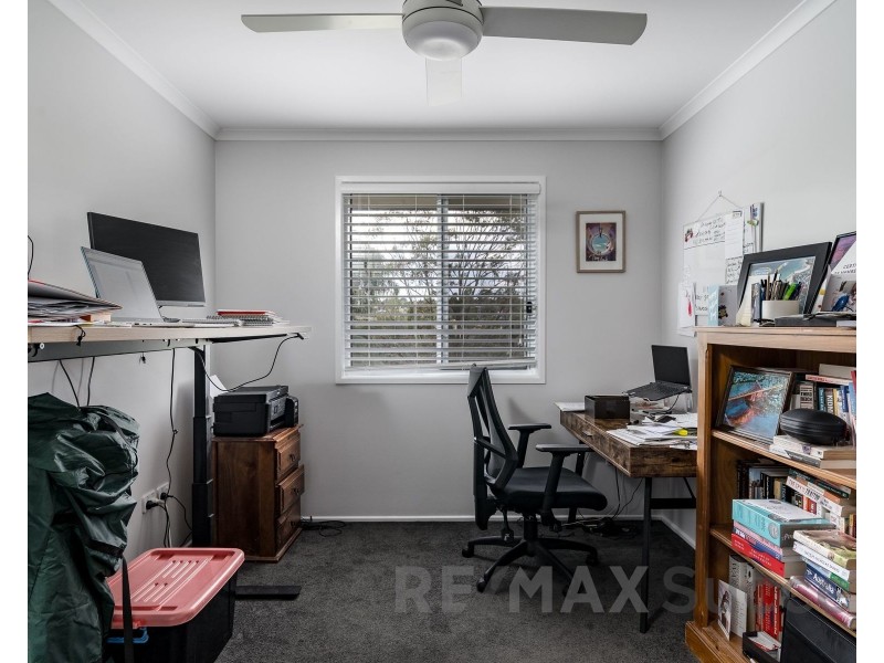 2 Hillcrest Court, Kearneys Spring QLD 4350