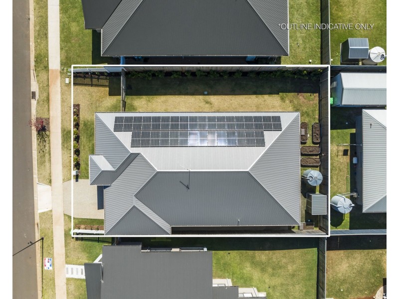 6 Staunton Avenue, Highfields QLD 4352