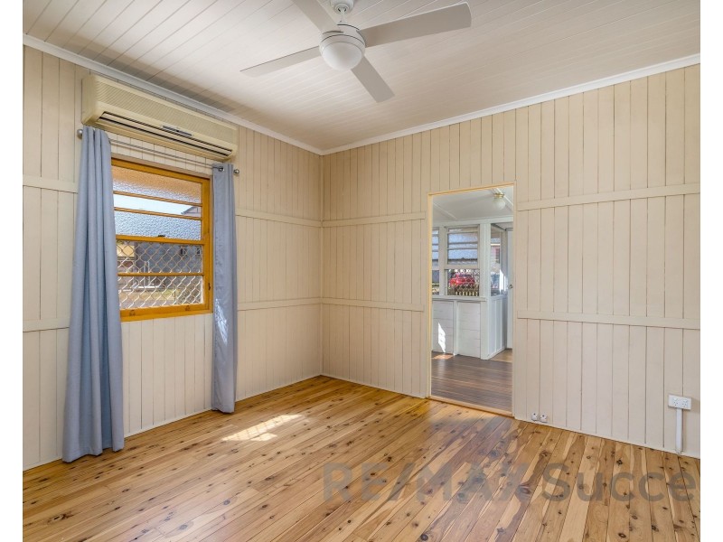 11 Albert Lane, Newtown QLD 4350