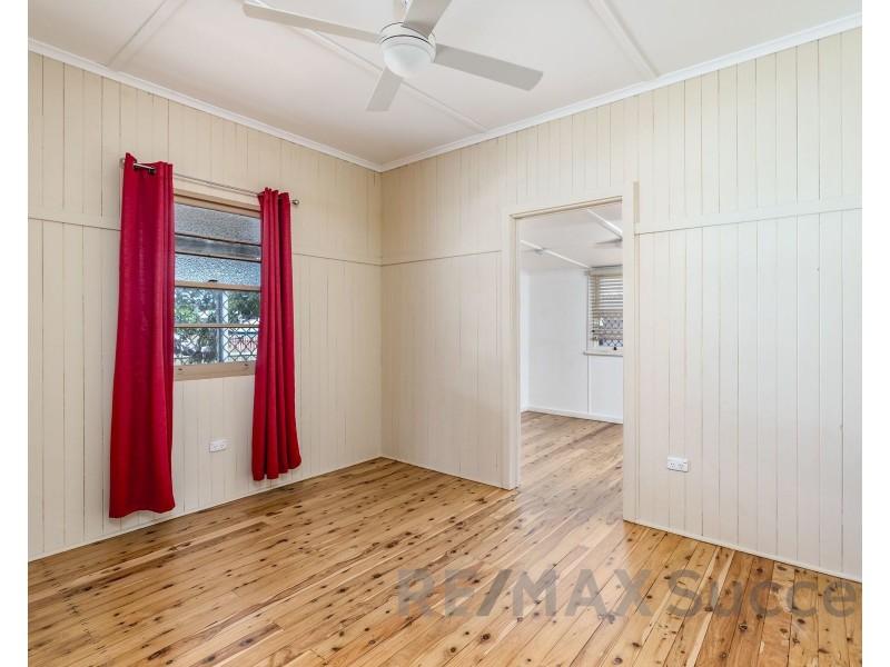 11 Albert Lane, Newtown QLD 4350