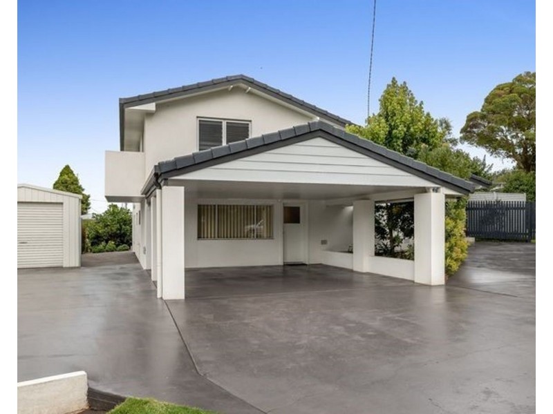 24 Bingara Street, Mount Lofty QLD 4350