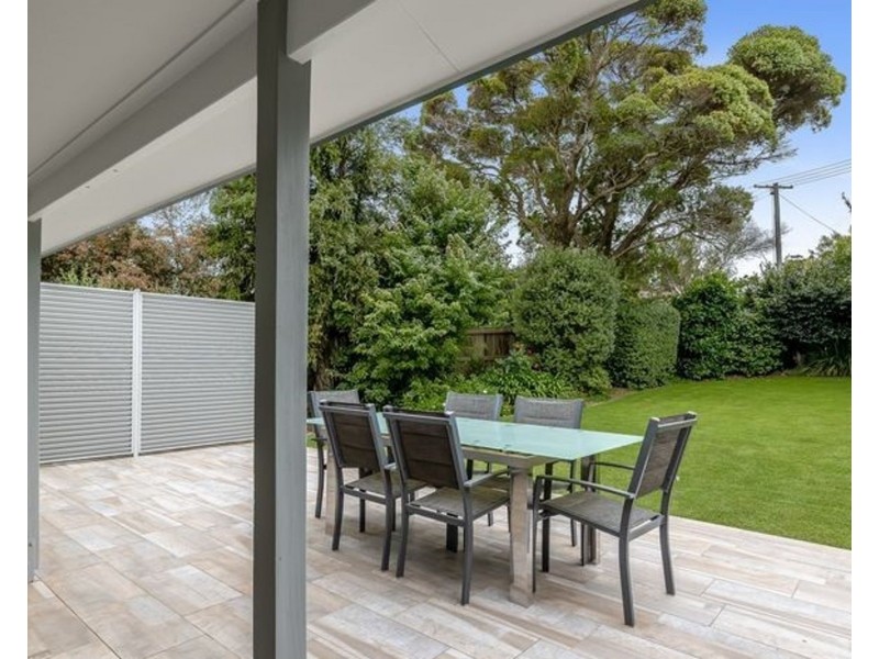 24 Bingara Street, Mount Lofty QLD 4350