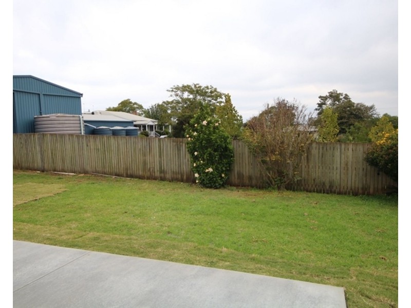 2/14 Pascoe Lane, Harlaxton QLD 4350