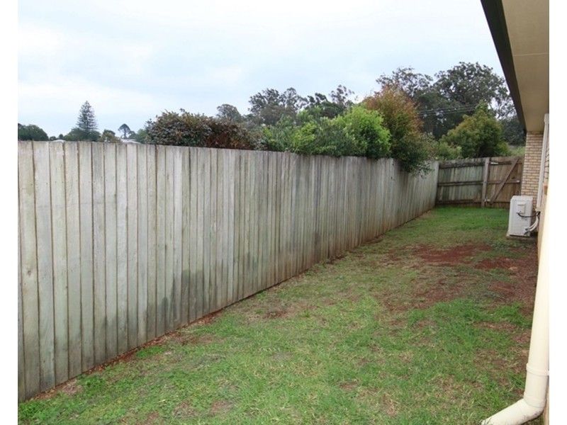 2/14 Pascoe Lane, Harlaxton QLD 4350