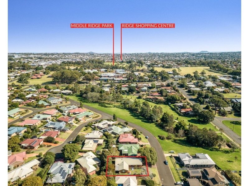 38 Bouganvillea Drive, Middle Ridge QLD 4350