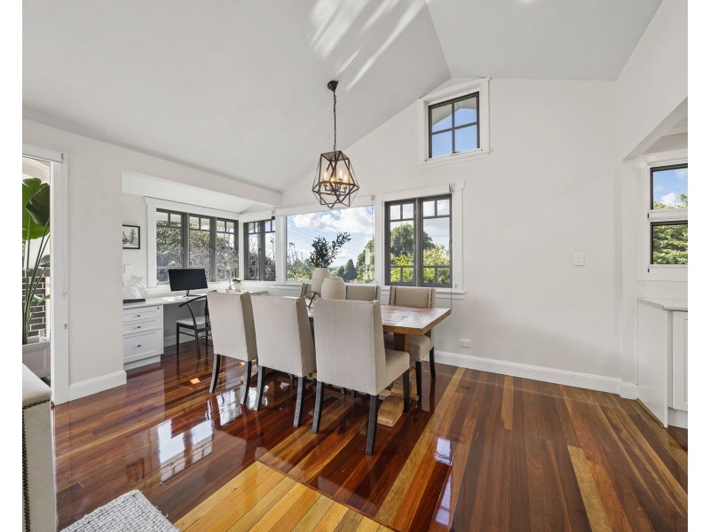 22b Jellicoe Street, Mount Lofty QLD 4350
