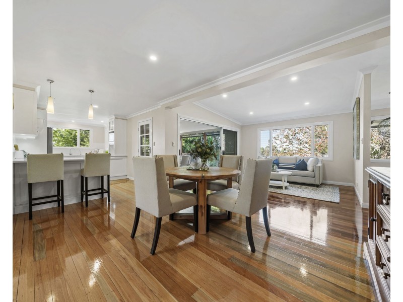22b Jellicoe Street, Mount Lofty QLD 4350