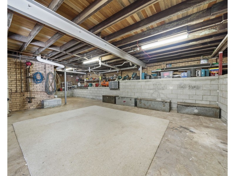 22b Jellicoe Street, Mount Lofty QLD 4350