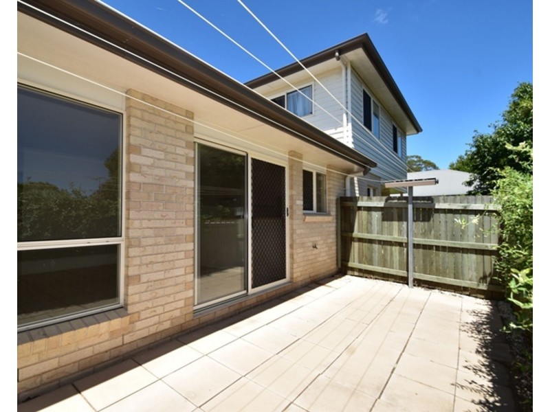 2/180A Jellicoe Street, Newtown QLD 4350