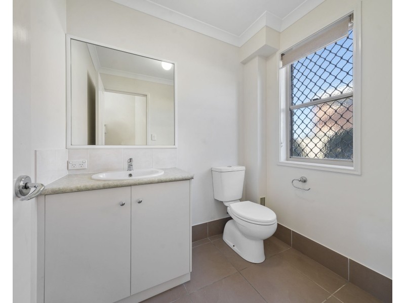 1/351 Greenwattle Street, Wilsonton QLD 4350