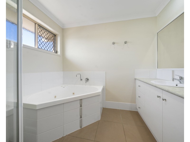 1/351 Greenwattle Street, Wilsonton QLD 4350