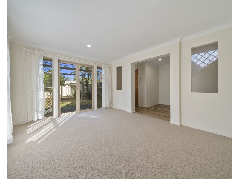 1/351 Greenwattle Street, Wilsonton QLD 4350
