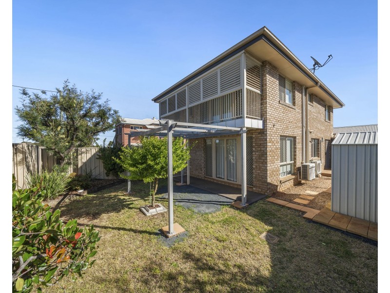 1/351 Greenwattle Street, Wilsonton QLD 4350