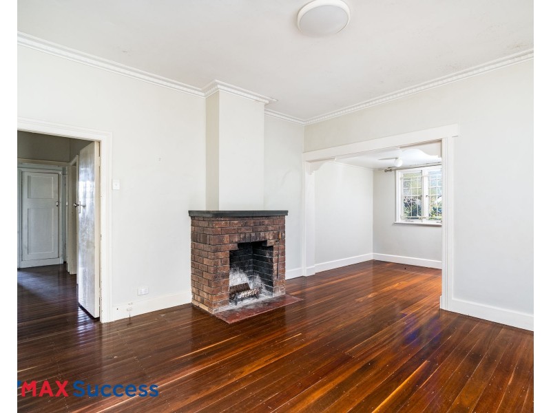 76 Lindsay Street, East Toowoomba QLD 4350