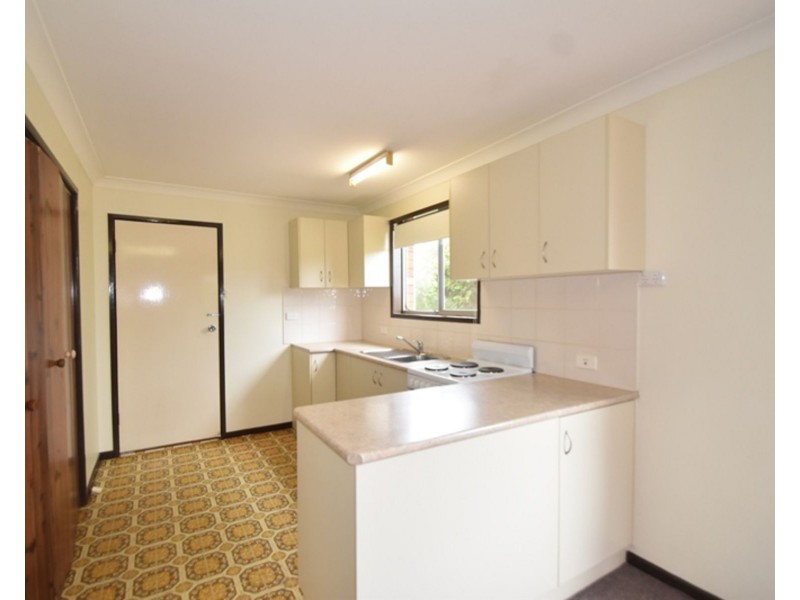 1/380 Hume Street, Centenary Heights QLD 4350