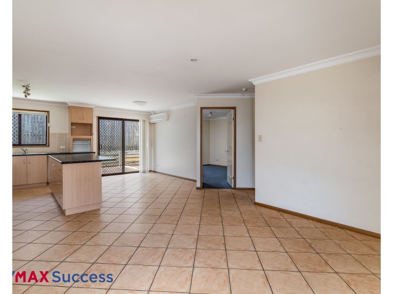 2/28 Fay Court, Kearneys Spring QLD 4350