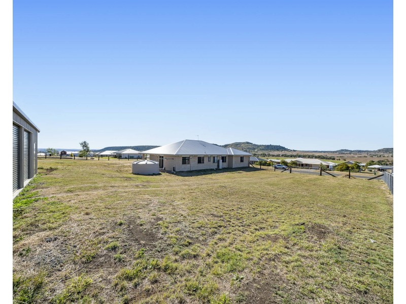 7 Nuffield Street, Kingsthorpe QLD 4400