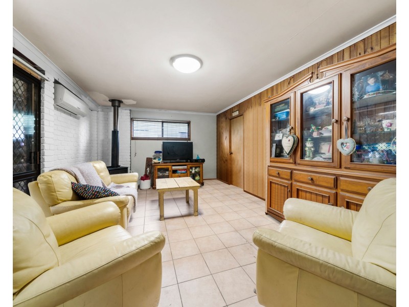 4 Glen Court, Glenvale QLD 4350