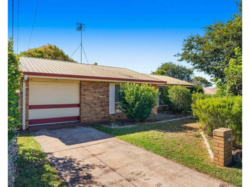 37 Riethmuller Street, Kearneys Spring QLD 4350