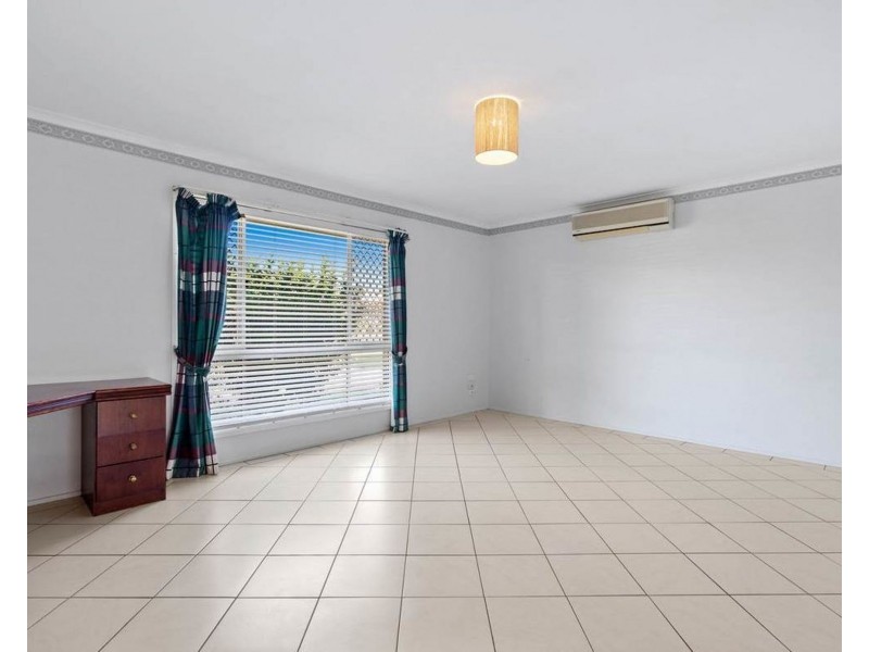37 Riethmuller Street, Kearneys Spring QLD 4350
