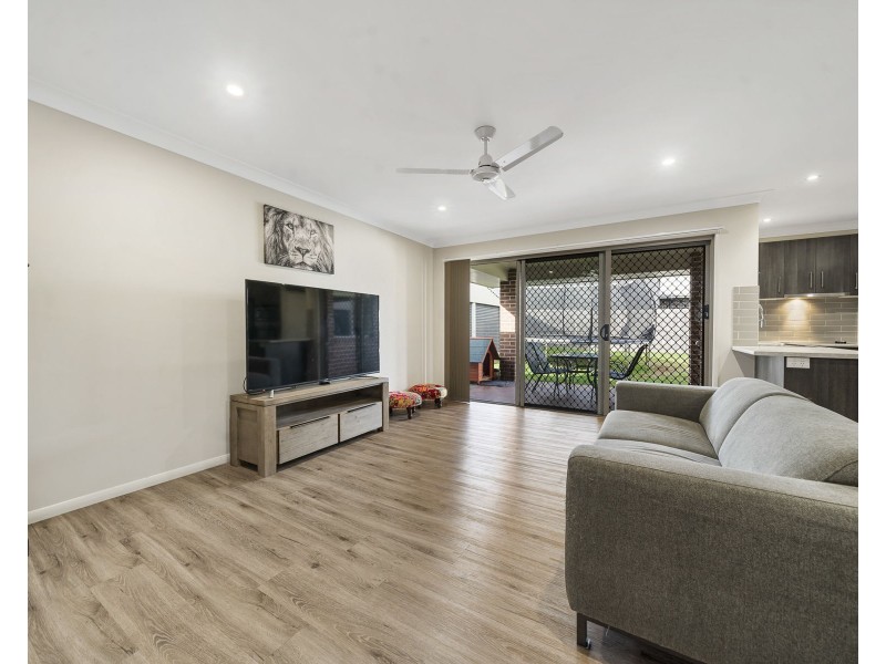 6 Carnamah Street, Cambooya QLD 4358
