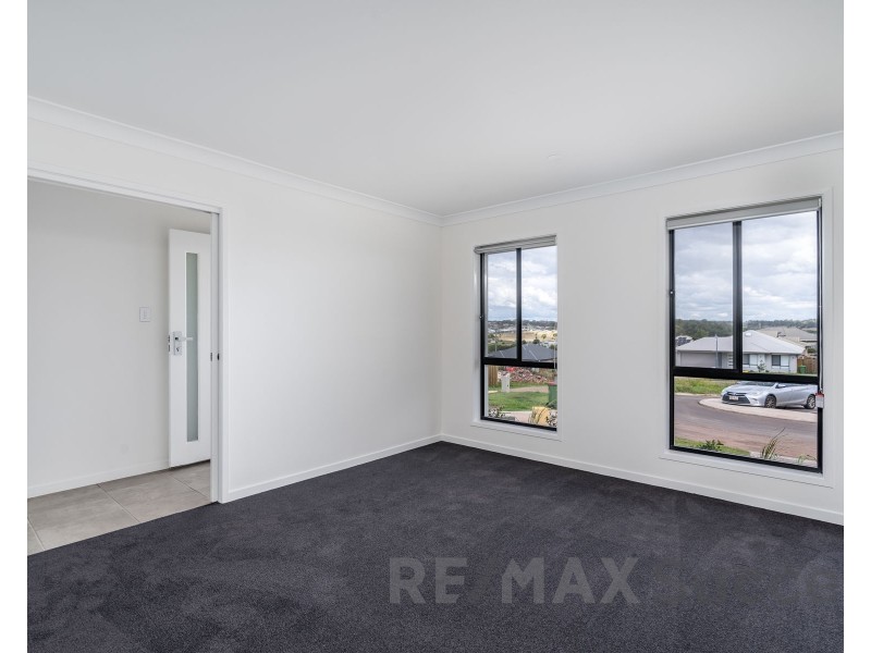 1 Kommamurra Court, Glenvale QLD 4350