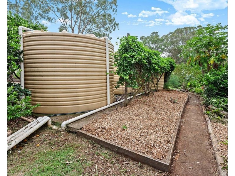 2297 Flagstone Creek Road, Silver Ridge QLD 4352