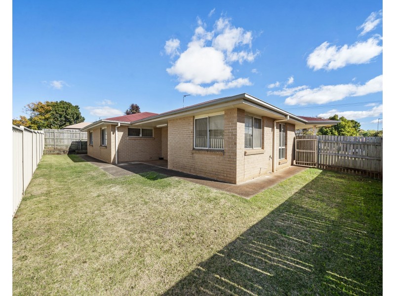 350 Mackenzie Street, Rangeville QLD 4350