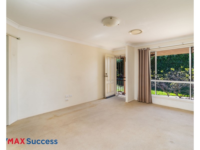 11 Elizabeth Kenny Court, Harristown QLD 4350