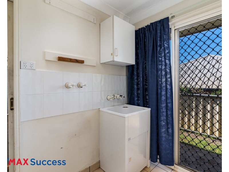 11 Elizabeth Kenny Court, Harristown QLD 4350