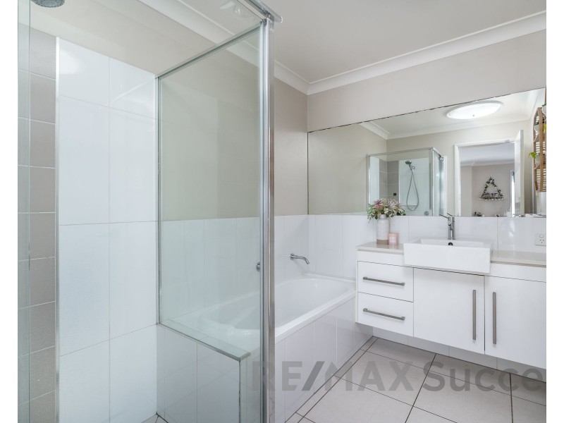 1/7 Wapiti Street, Kearneys Spring QLD 4350