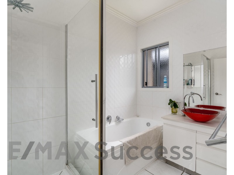 13/21 Andersson Court, Highfields QLD 4352