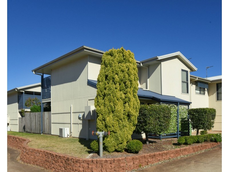 21/337 Spring Street, Kearneys Spring QLD 4350