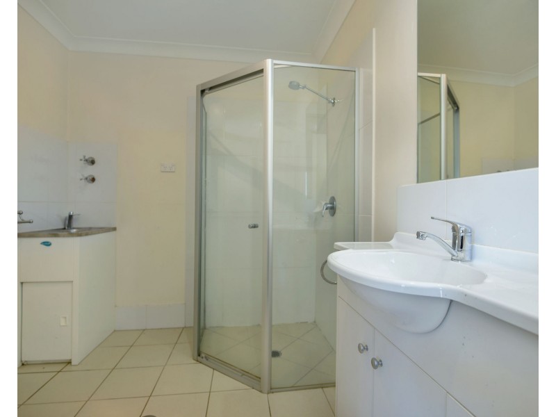 21/337 Spring Street, Kearneys Spring QLD 4350