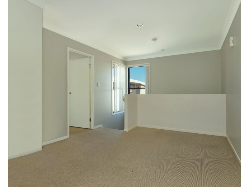 21/337 Spring Street, Kearneys Spring QLD 4350