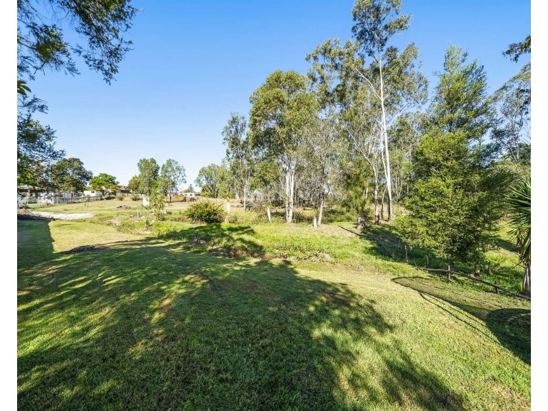 12 Airforce Road, Helidon QLD 4344