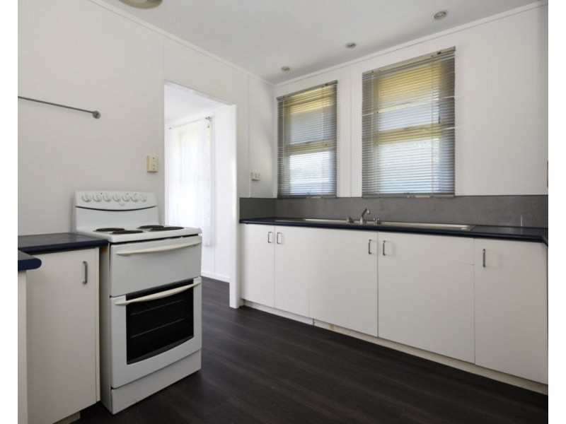 626 Greenwattle Street, Newtown QLD 4350