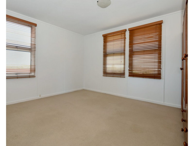 626 Greenwattle Street, Newtown QLD 4350