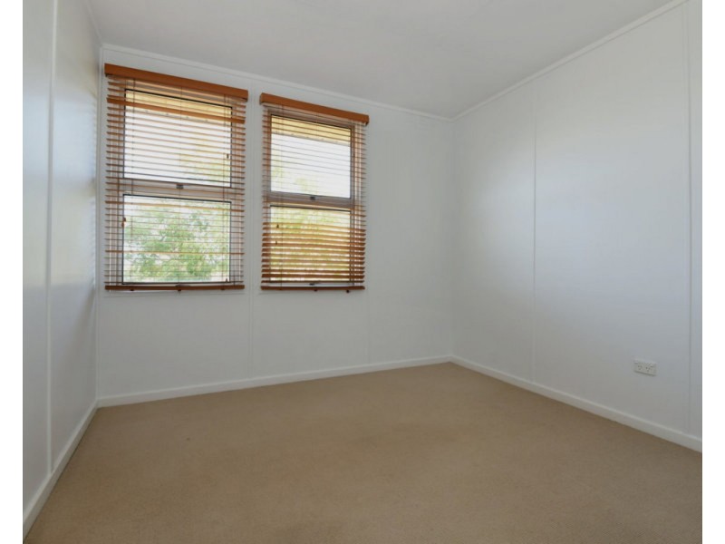 626 Greenwattle Street, Newtown QLD 4350