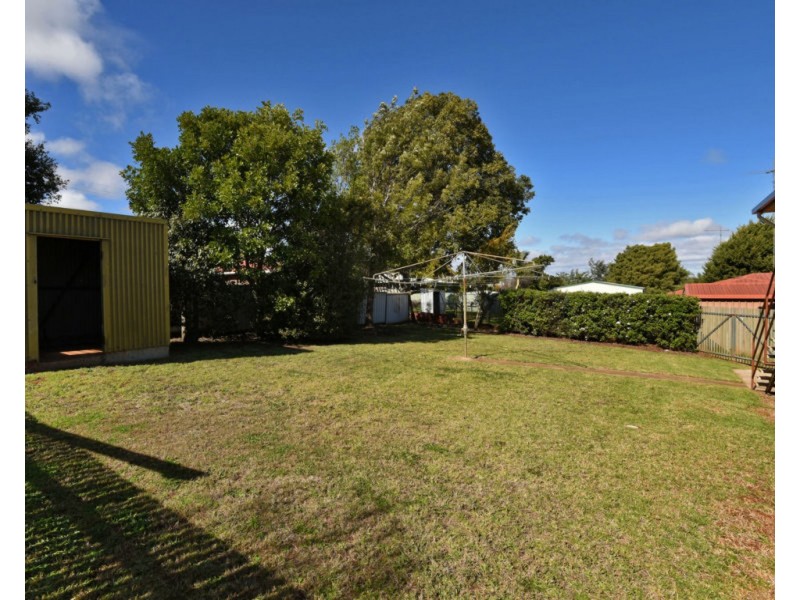 626 Greenwattle Street, Newtown QLD 4350