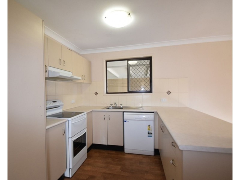 1/70 Hursley Road, Newtown QLD 4350