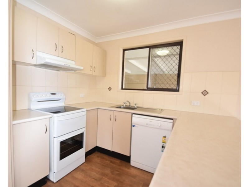 1/70 Hursley Road, Newtown QLD 4350