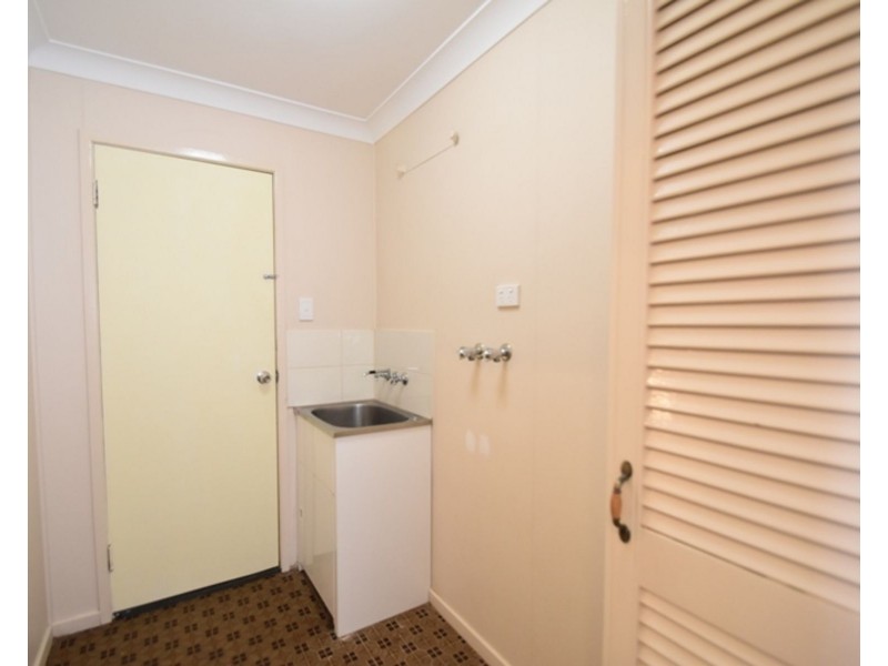 1/70 Hursley Road, Newtown QLD 4350