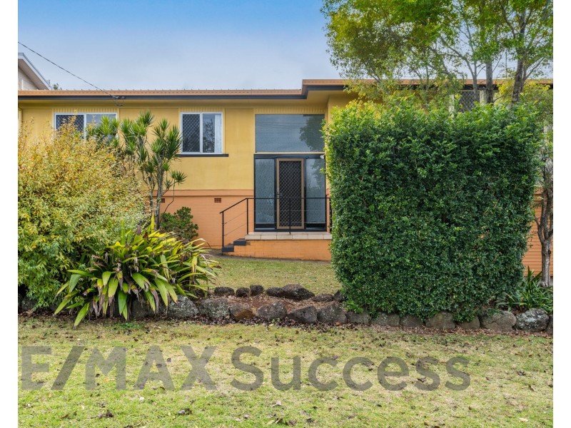 51 Debra Street, Centenary Heights QLD 4350