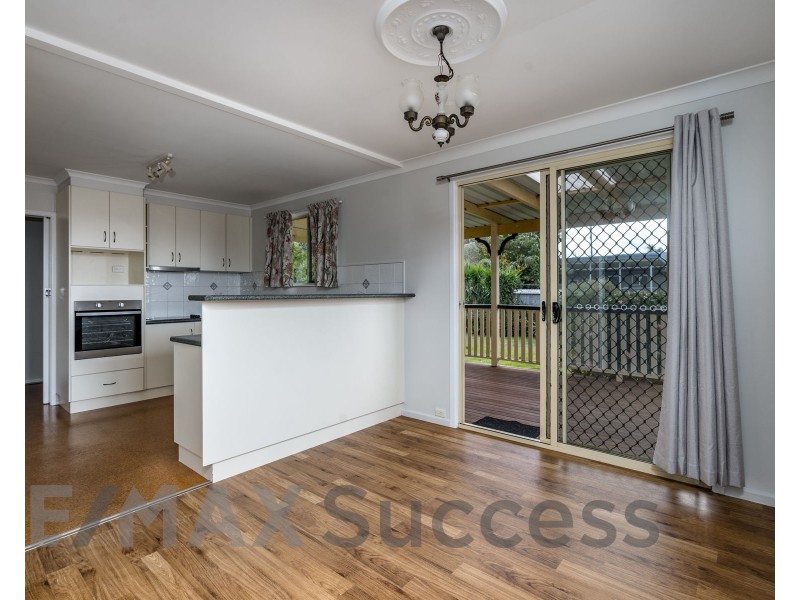 51 Debra Street, Centenary Heights QLD 4350